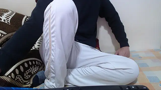 Snapshot of Alexdelarge323 chatting on 03-12-26, 01:50 Alexdelarge323 online show from 03-12-26, 01:50