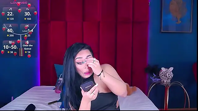 MadyLuxxx online show from 05-09-26, 06:57