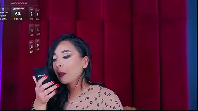 MadyLuxxx online show from 06-11-26, 06:39