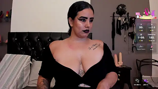 Snapshot of MariaGaitan chatting on 10-11-25, 07:01 MariaGaitan online show from 10-11-25, 07:01