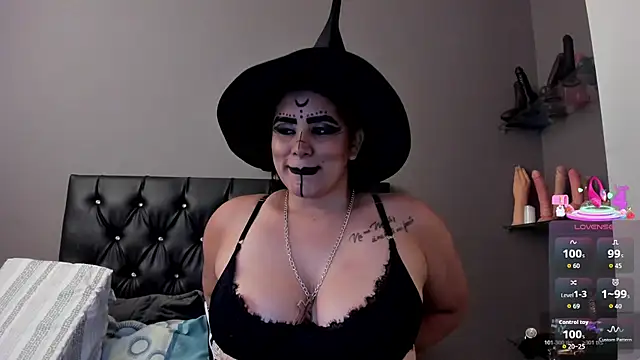 Snapshot of MariaGaitan chatting on 10-19-25, 09:04 MariaGaitan online show from 10-19-25, 09:04