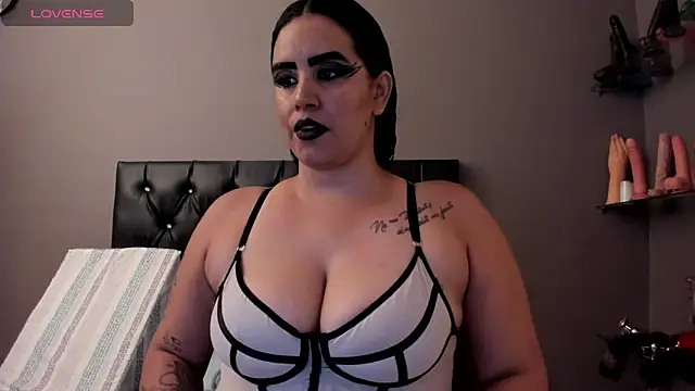 Snapshot of MariaGaitan chatting on 10-23-25, 07:01 MariaGaitan online show from 10-23-25, 07:01