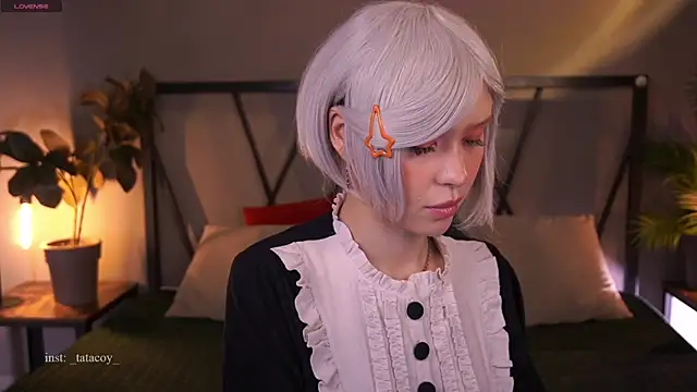 Snapshot of TataCoy chatting on 04-10-26, 02:33 TataCoy online show from 04-10-26, 02:33