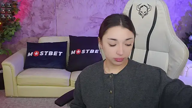 Snapshot of Jasmine_Flow chatting on 12-17-24, 07:40 Jasmine Flow online show from 12-17-24, 07:40