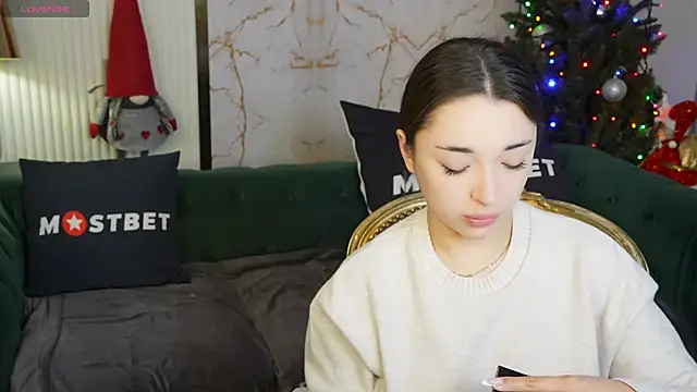 Snapshot of Jasmine_Flow chatting on 12-18-24, 07:47 Jasmine Flow online show from 12-18-24, 07:47