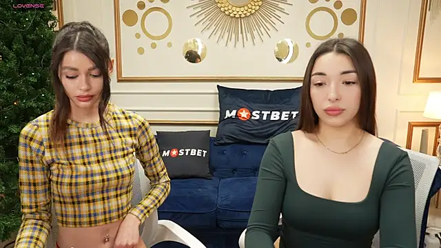 Snapshot of Jasmine_Flow chatting on 12-19-24, 11:39 Jasmine Flow online show from 12-19-24, 11:39