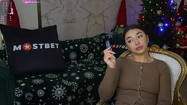 Snapshot of Jasmine_Flow chatting on 12-20-24, 11:32 Jasmine Flow online show from 12-20-24, 11:32