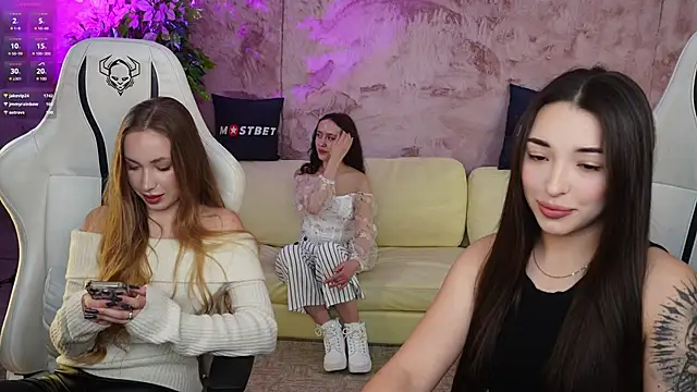 Snapshot of Jasmine_Flow chatting on 01-11-25, 07:49 Jasmine Flow online show from 01-11-25, 07:49