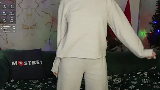 Snapshot of Jasmine_Flow chatting on 01-13-25, 06:49 Jasmine Flow online show from 01-13-25, 06:49