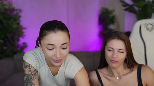 Snapshot of Jasmine_Flow chatting on 09-10-25, 12:05 Jasmine Flow online show from 09-10-25, 12:05