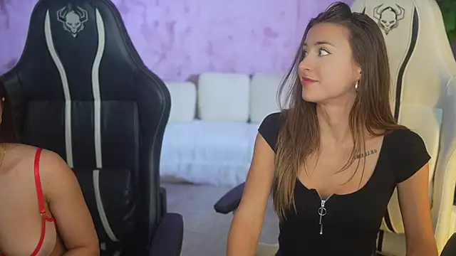 Snapshot of Jasmine_Flow chatting on 10-04-25, 01:31 Jasmine Flow online show from 10-04-25, 01:31