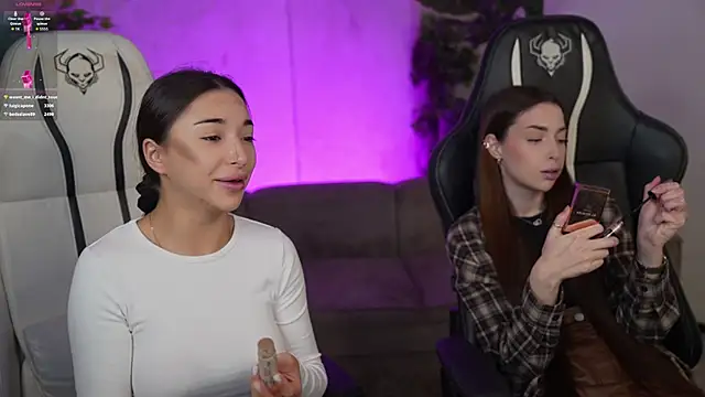 Snapshot of Jasmine_Flow chatting on 10-16-25, 07:09 Jasmine Flow online show from 10-16-25, 07:09