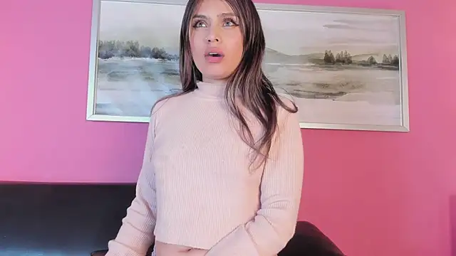 Snapshot of Tiffanysurez_ chatting on 03-27-26, 08:26 Tiffanysurez online show from 03-27-26, 08:26