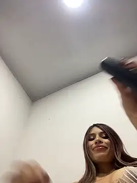 Tiffanysurez  online show from 05-16-26, 12:18