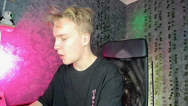 Snapshot of AlexxSweet chatting on 01-10-26, 06:48 AlexxSweet online show from 01-10-26, 06:48