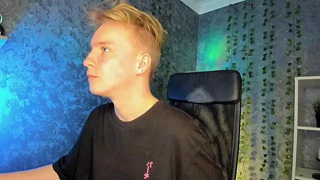 Snapshot of AlexxSweet chatting on 01-11-26, 06:40 AlexxSweet online show from 01-11-26, 06:40