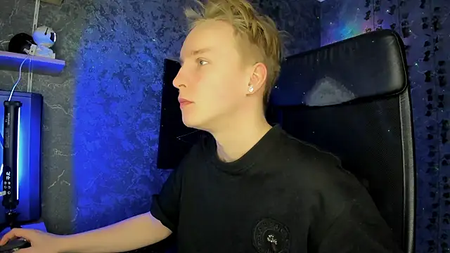 Snapshot of AlexxSweet chatting on 02-01-26, 06:45 AlexxSweet online show from 02-01-26, 06:45