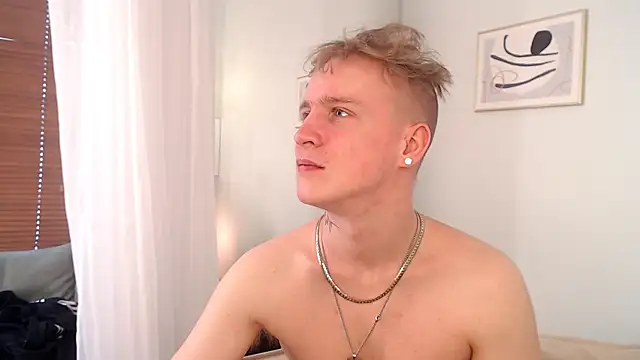 AlexxSweet online show from 05-10-26, 06:07