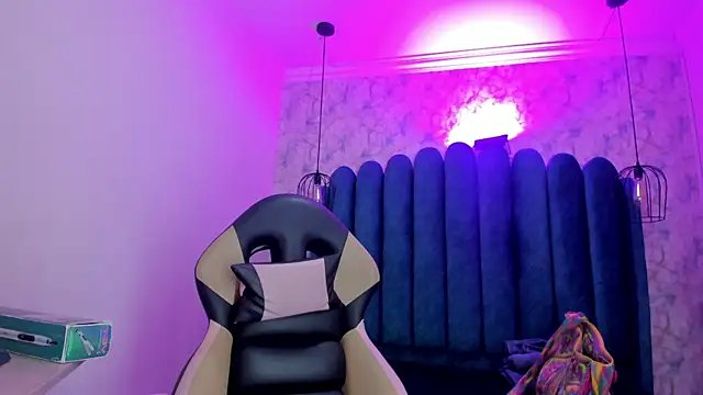 nalalye cruzz  online show from 01-08-26, 03:42