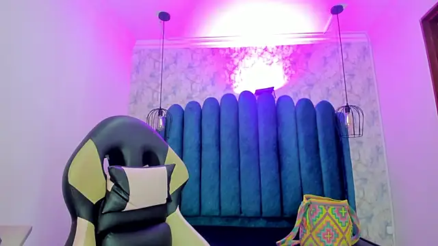 nalalye cruzz  online show from 01-09-26, 02:58