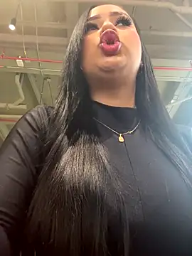 Luisa Fernandaa online show from 10-05-25, 09:24