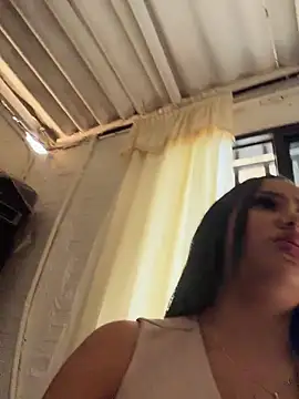 Luisa Fernandaa online show from 04-04-26, 08:06