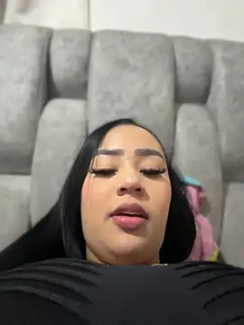 Luisa Fernandaa online show from 05-14-26, 02:51