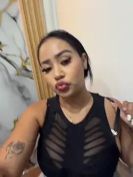 Luisa Fernandaa online show from 05-21-26, 11:23