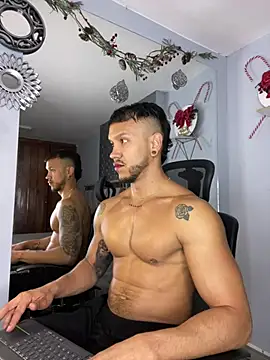 ARON TAYLER01 online show from 12-07-24, 12:45