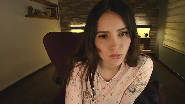 Snapshot of alicewilloww chatting on 10-14-25, 11:16 alicewilloww online show from 10-14-25, 11:16