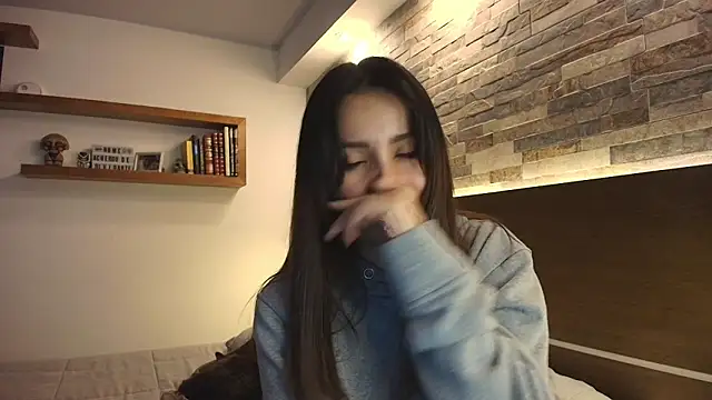 Snapshot of alicewilloww chatting on 10-15-25, 11:38 alicewilloww online show from 10-15-25, 11:38