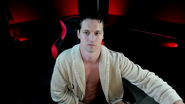 Snapshot of dirty-boss chatting on 09-27-25, 02:55 dirty-boss online show from 09-27-25, 02:55