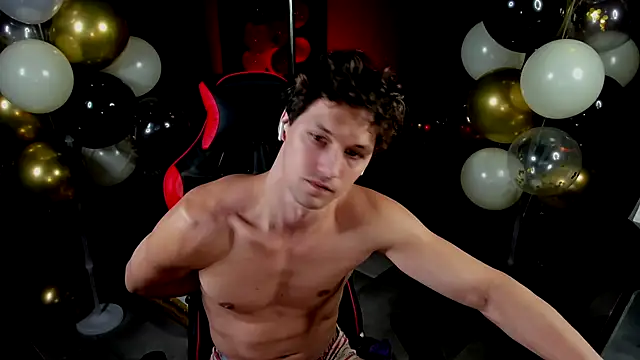 Snapshot of dirty-boss chatting on 10-02-25, 01:18 dirty-boss online show from 10-02-25, 01:18