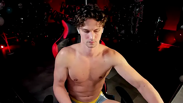 Snapshot of dirty-boss chatting on 12-01-25, 04:28 dirty-boss online show from 12-01-25, 04:28