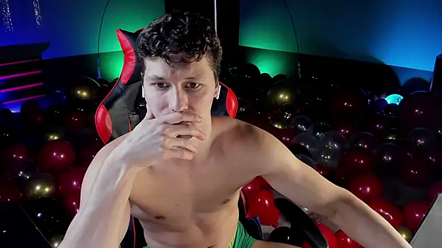 Snapshot of dirty-boss chatting on 02-07-26, 09:13 dirty-boss online show from 02-07-26, 09:13