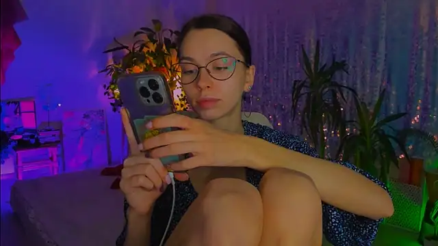 poli   online show from 11-29-25, 05:49