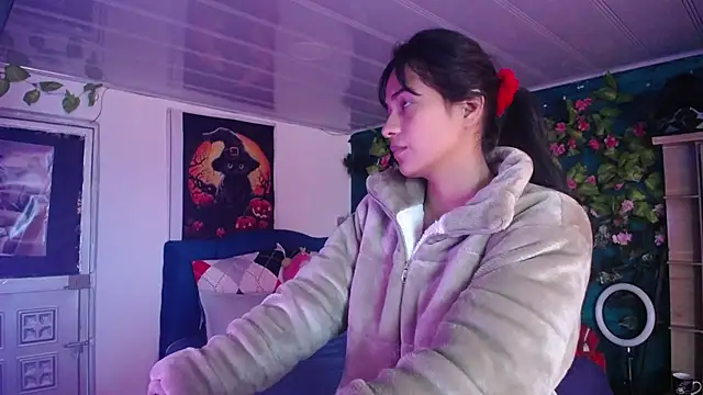 Samara Beltran online show from 02-08-25, 11:44