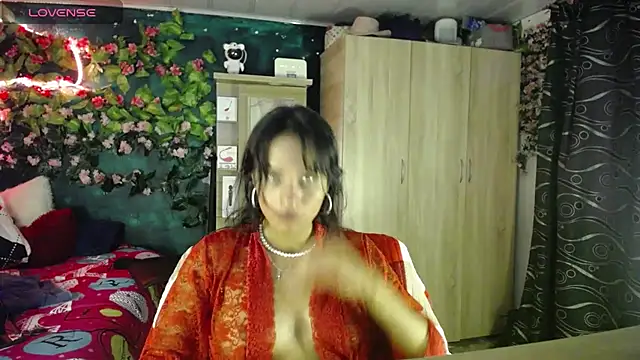 Samara Beltran online show from 02-14-25, 10:58
