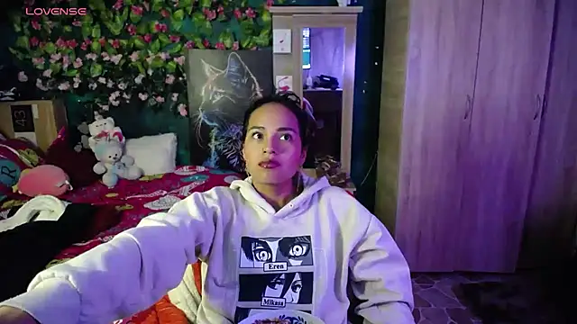 Samara Beltran online show from 02-17-25, 02:20