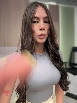 Im Valentina online show from 07-04-26, 01:23