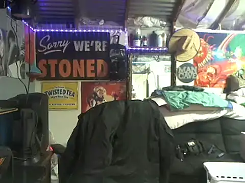 CloudDadddyyy420 online show from 02-17-25, 09:03