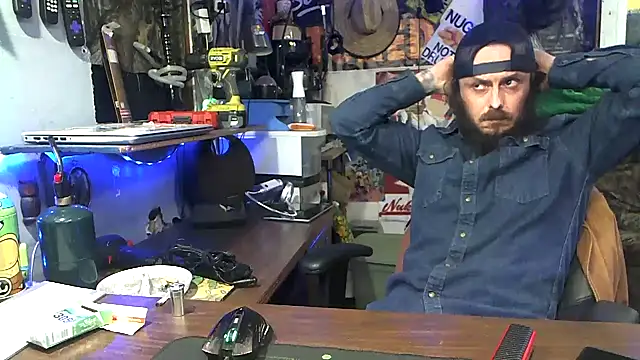 CloudDadddyyy420 online show from 10-18-25, 12:17