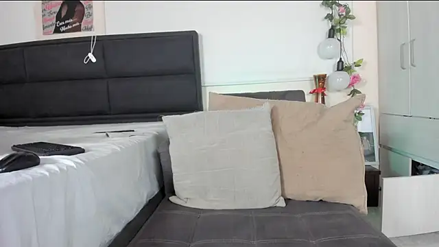 Snapshot of ximtia_xs chatting on 02-01-25, 09:32 ximtia xs online show from 02-01-25, 09:32