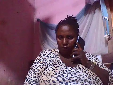 Snapshot of big_clits chatting on 03-11-26, 08:31 big clits online show from 03-11-26, 08:31