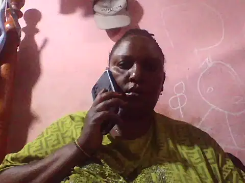 Snapshot of big_clits chatting on 05-10-26, 06:40 big clits online show from 05-10-26, 06:40