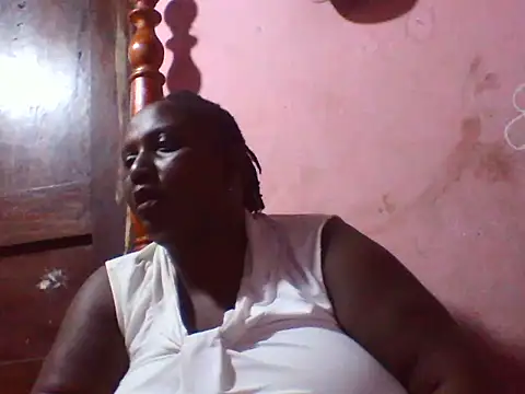 Snapshot of big_clits chatting on 05-14-26, 07:48 big clits online show from 05-14-26, 07:48