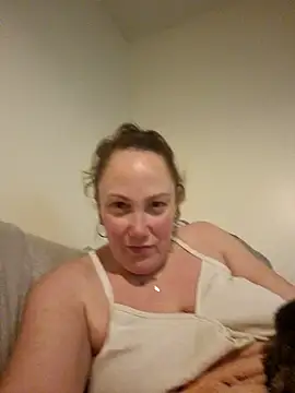 Wisie Cutie online show from 01-01-25, 10:46