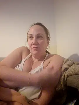 Wisie Cutie online show from 01-26-25, 12:05