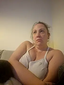 Wisie Cutie online show from 02-25-25, 11:00