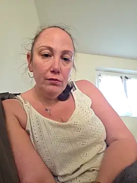 Wisie Cutie online show from 03-04-26, 04:35